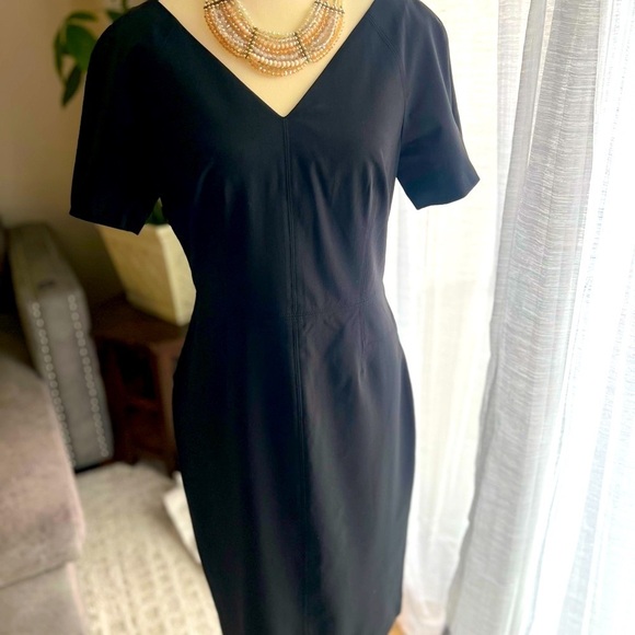 💎😍 Made in Italy 😍🔥 Banana Republic Black V-Neck Sheath Dress Cocktail Midi - Picture 5 of 14